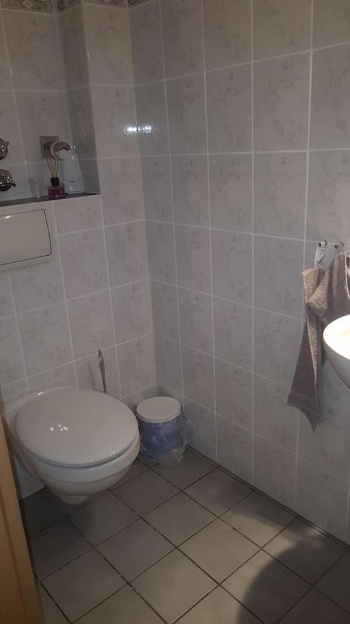 Komfortable Ferienwohnung In Floersheim-Weilbach Floersheim am Main Exterior foto